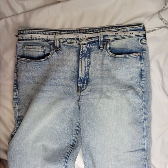OLD NAVY high waist OG loose light wash stretch straight leg jeans 12‎ - Picture 7 of 9